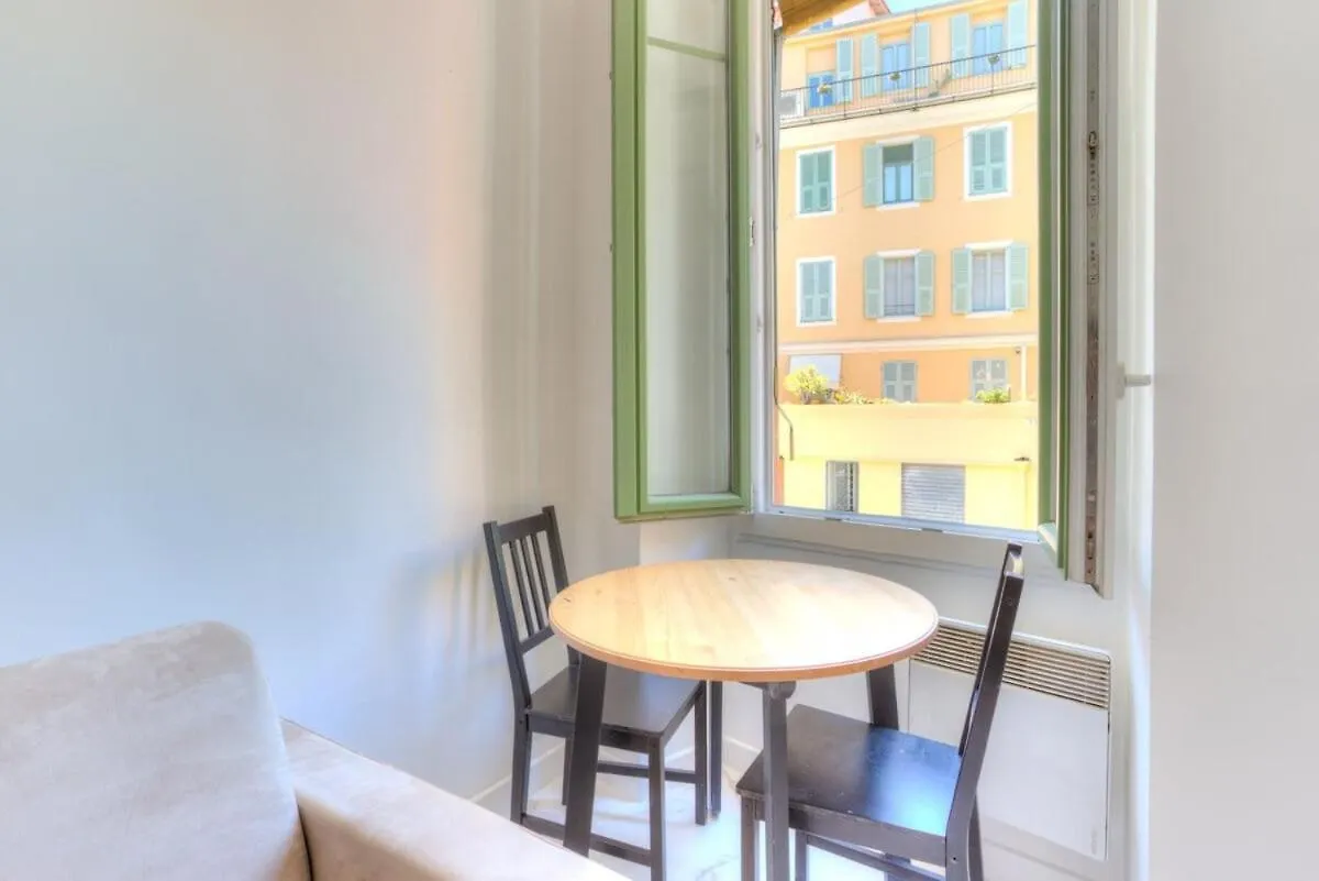 Apartment Lympia -Cosy Studio, 200 M Plages De Nice - Le Port